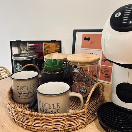 Studio Easy Check-In 8 Mins Disneyland 35 Mins Paris Free Starbucks Coffee Parking Wifi Бюссі-Сен-Жорж Екстер'єр фото